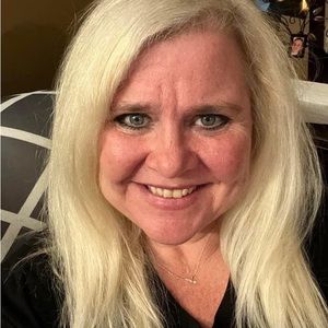 Meet your Posher, Jodi